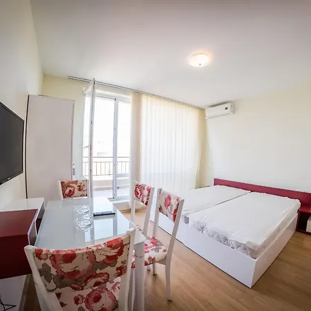 Nessebar And Apartment *